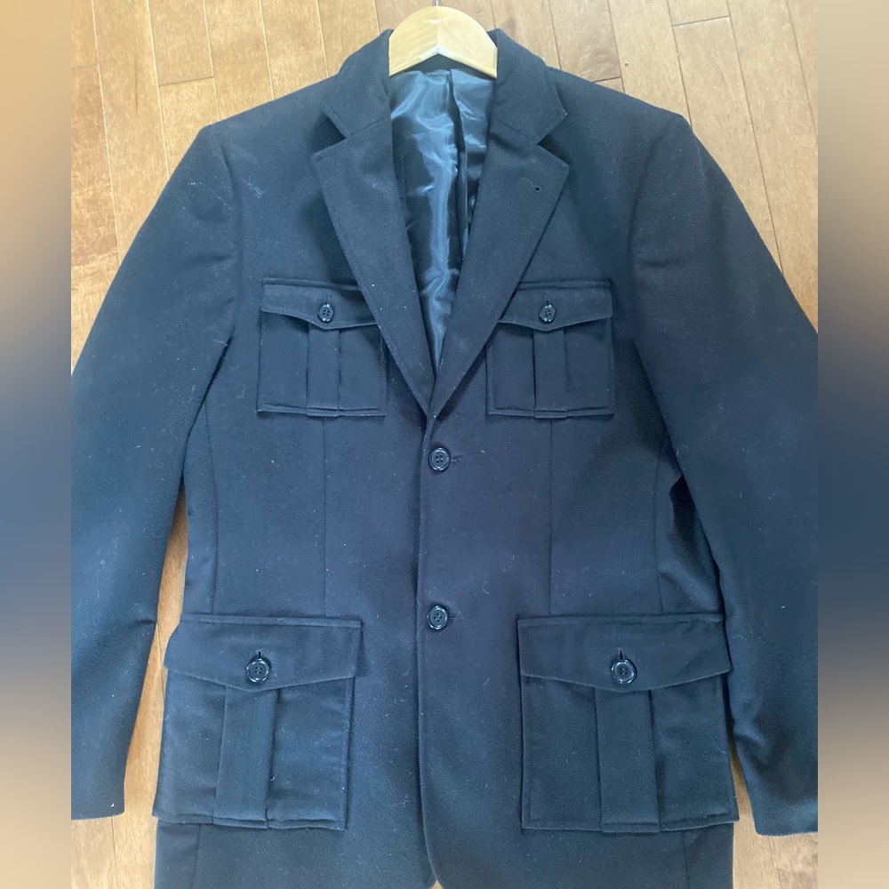 Men’s Bosco Uomo black blazer. 40R